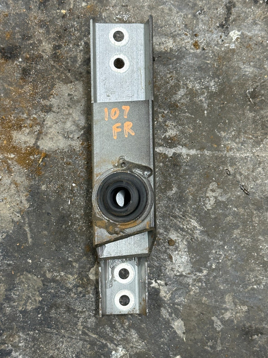 2014 AUDI R8 V10 FRONT RIGHT RADIATOR SUPPORT BRACKET OEM 420 806 592