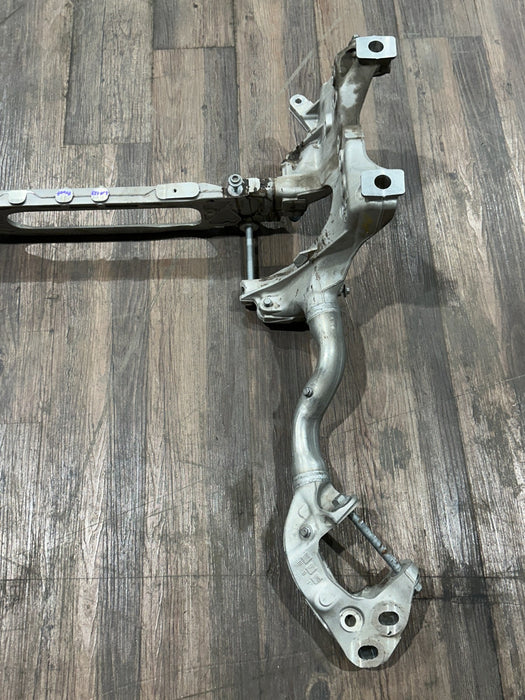 2018-2024 LAMBORGHINI URUS FRONT ENGINE SUBFRAME CROSSMEMBER OEM 4M0399315
