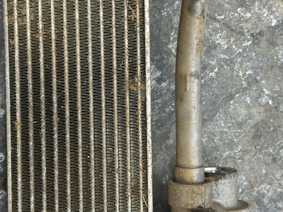 2012 2014 AUDI R8 ENGINE OIL COOLER 420 117 015 A ~BROKEN TAB~