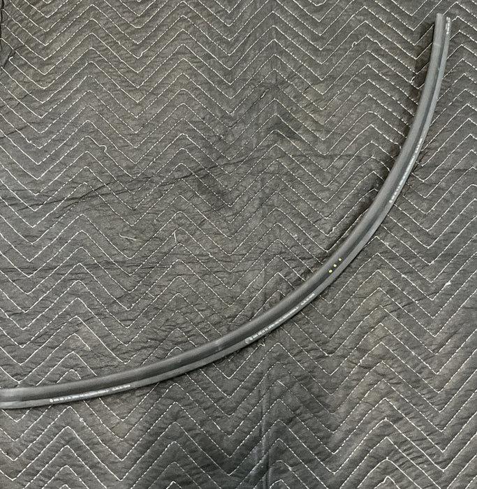 2017 MERCEDES AMG C63 FRONT BUMPER RUBBER SEAL  A205628 13 00 OEM