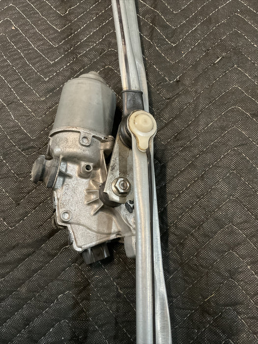 2015 DODGE CHALLENGER HELLCAT SRT WINDSHIELD WIPER MOTOR OEM