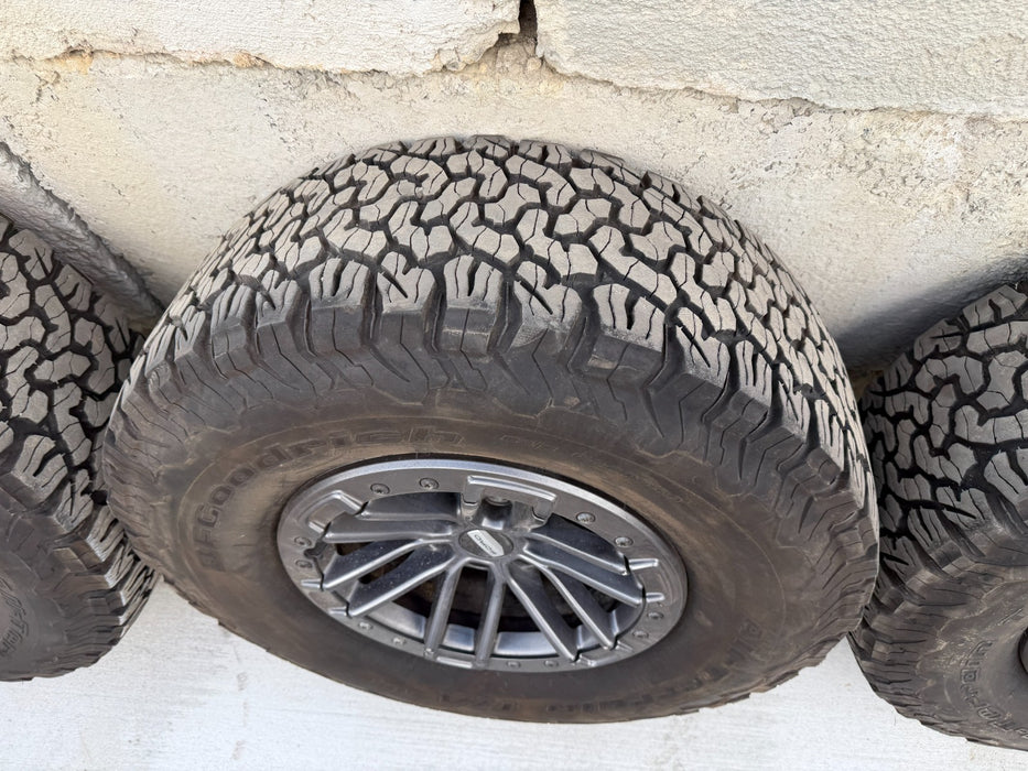 17" Ford 2017-2020 F-150 Raptor OEM rims wheels BEADLOCK 37" WITH SPARE