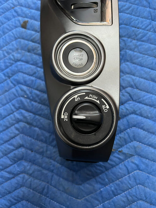 2016 2019 NISSAN TITAN XD FRONT LEFT DRIVER CENTER DASH AIR VENT A/C BEZAL OEM