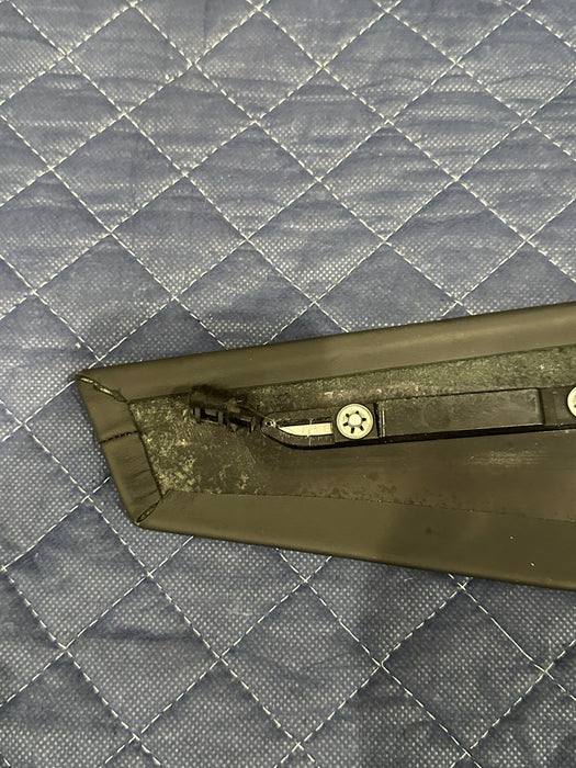 2014 AUDI R8 CENTER CONSOLE RIGHT PASSENGER TRIM PANEL OEM 423 863 970 C ~FLAW~