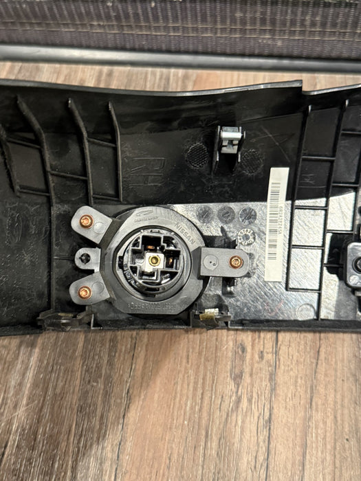 2017 NISSAN TITAN XD RESERVE RIGHT DASHBAORD AIR VENT OEM
