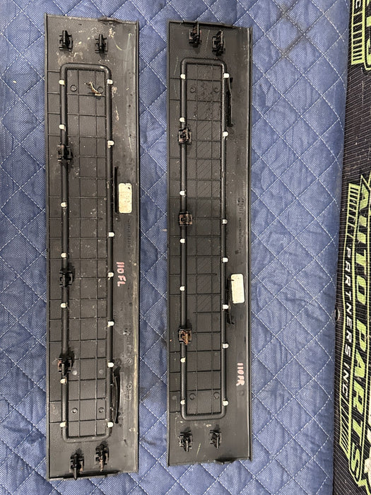 2017-2022 FORD F250 F350 F450 PLATINUM KICK PLATE PANEL PAIR OEM *SCUFFS/WEAR*