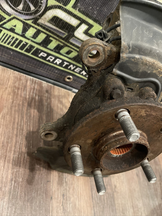 2014 TOYOTA PRIUS V FRONT LEFT DRIVER KNUCKLE SUSPENSION SPINDLE HUB OEM