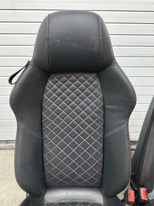 2017 AUDI R8 LEFT RIGHT RED DIAMOND STITCHED SEATS OEM *WEAR/READ DESC*