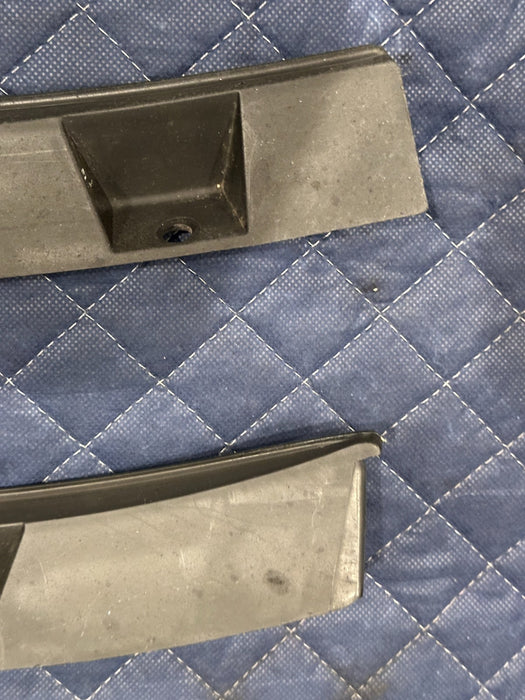 2015 JAGUAR F TYPE R REAR LEFT RIGHT PAIR FENDER LINER RETAINER EX53 291D01 AF