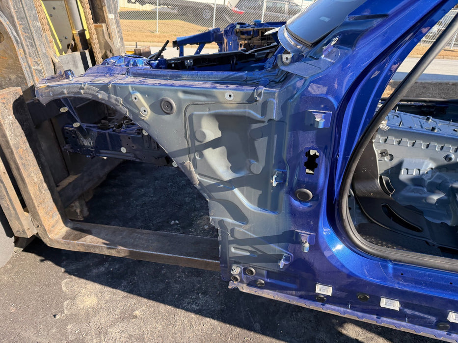 2024 BMW M3 G80 BLUE SHELL FRAME CHASSIS 4 DOOR CARBON ROOF OEM *DAMAGE*