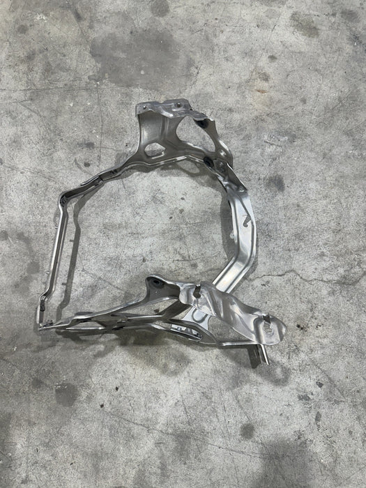 2014 PORSCHE 911 TURBO S 991 REAR LEFT INTERCOOLER MOUNT BRACKET OEM 99150425300