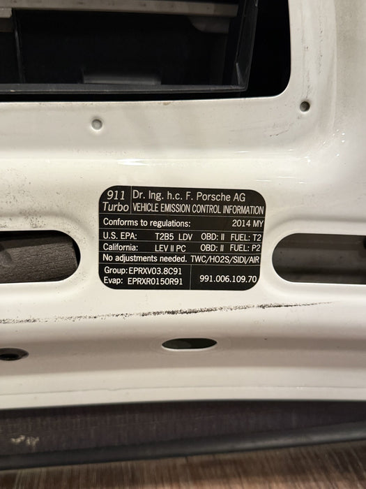 2014 PORSCHE 911 TURBO S 991 WHITE REAR DECK LID ENGINE VENT PANEL OEM
