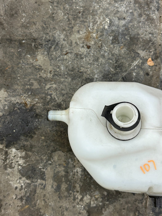 2014 AUDI R8 4.2L V10 OEM WINDSHIELD WASHER FLUID TANK RESERVOIR 423 955 449