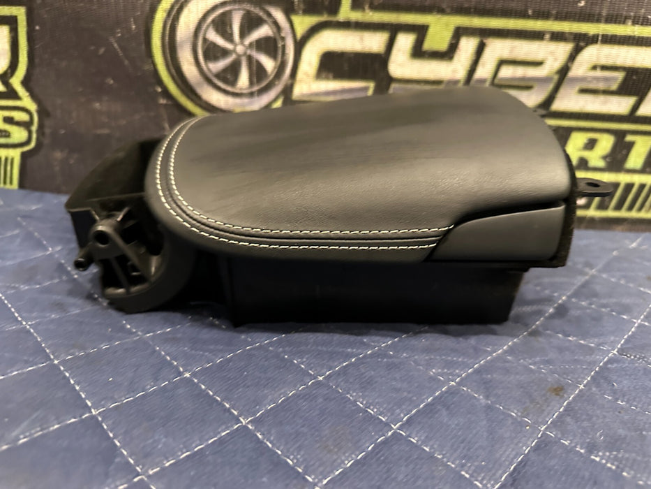 2014 AUDI R8 V10 CENTER CONSOLE LEATHER STORAGE COMPARTMENT OEM 420 863 075 B