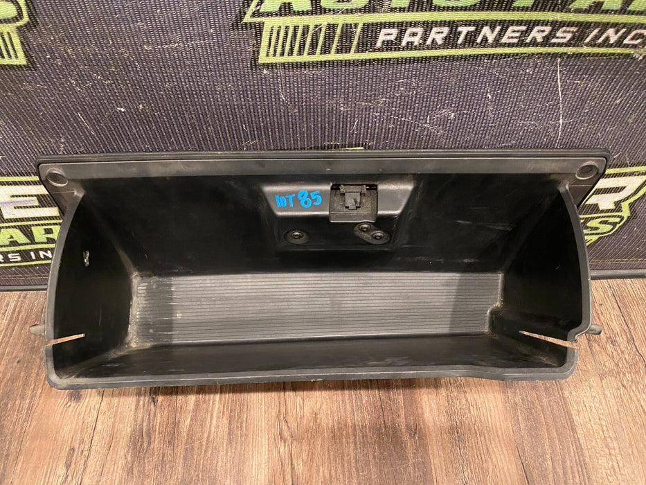 2017 DODGE RAM 2500 3500 LIMITED GLOVE BOX STORAGE COMPARTMENT OEM *SCUFFS/READ*