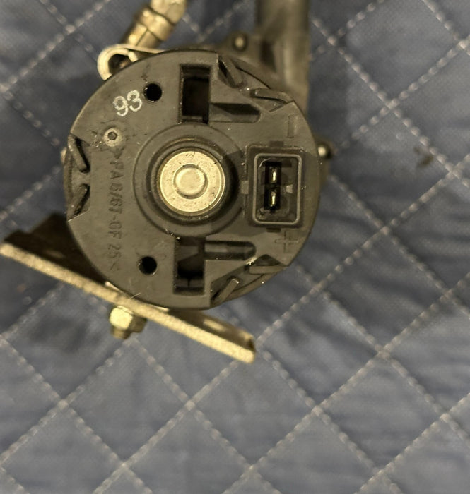 2014 AUDI R8 BOSCH ENGINE AUXILIARY WATER PUMP 0 392 022 002