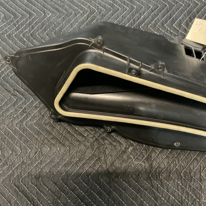 2014 MERCEDES BENZ S550 HEATER AIR BOX DUCT COWL  AIR TANK BLACK OEM