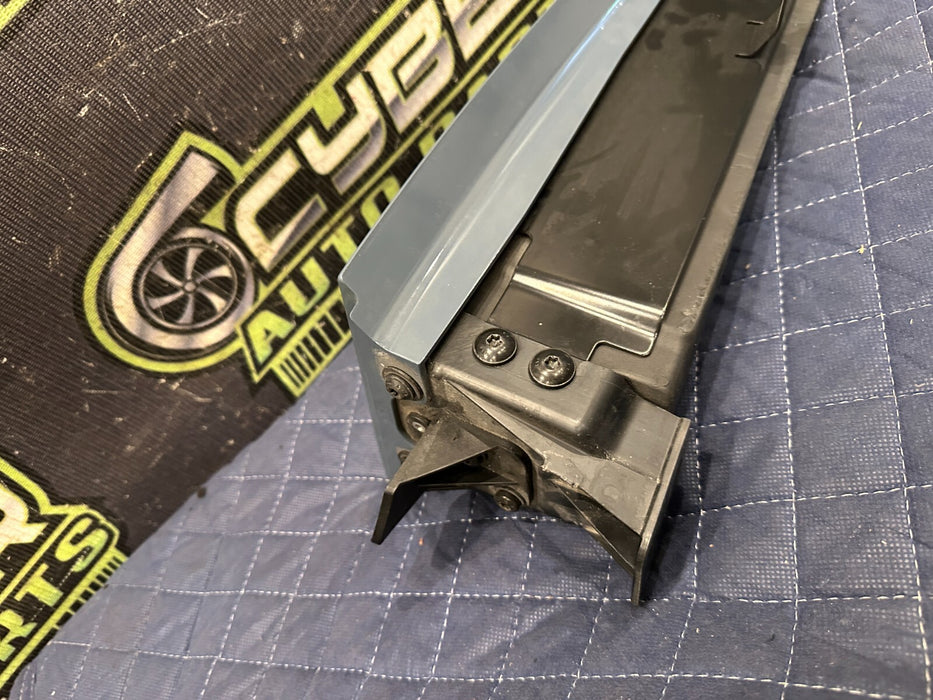 2021 AUDI R8 KEMORA GRAY PASSENGER RIGHT FENDER PANEL W FOAM ASSEMBLY OEM