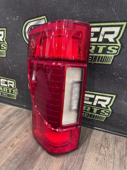 2020-22 FORD F250 F350 F450 DRIVER LEFT LED TAIL LIGHT W BLIND SPOT MODULE OEM