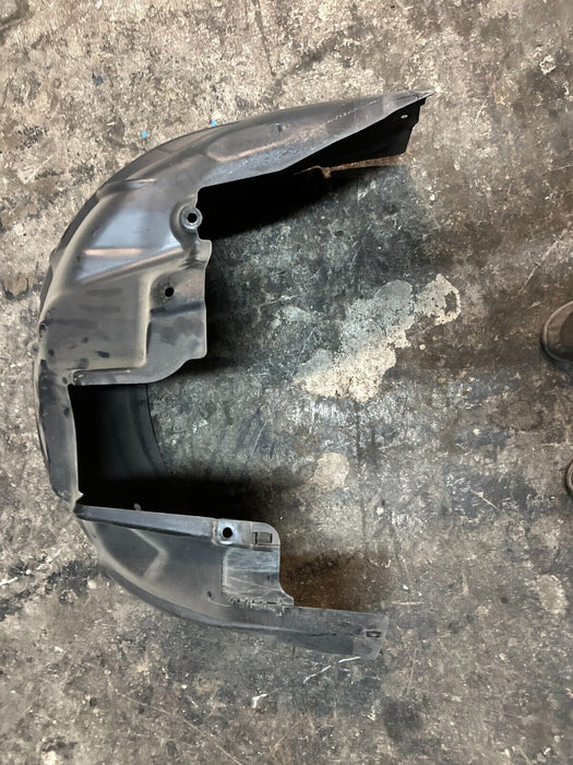 2020 BMW M4 F82 REAR RIGHT FENDER LINER 51718054275 51 71 8 054 275