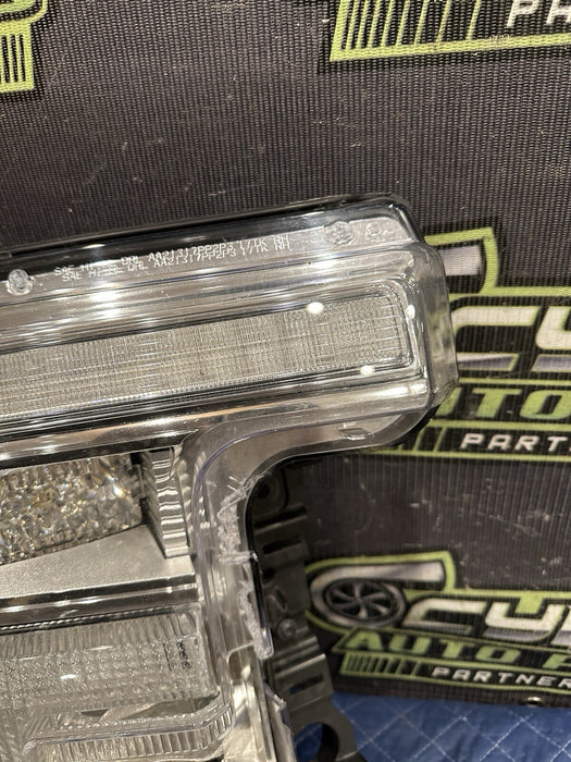 2017-2019 FORD F250 F350 F450 RIGHT PASSENGER LED HEADLIGHT OEM ~DAMAGE~