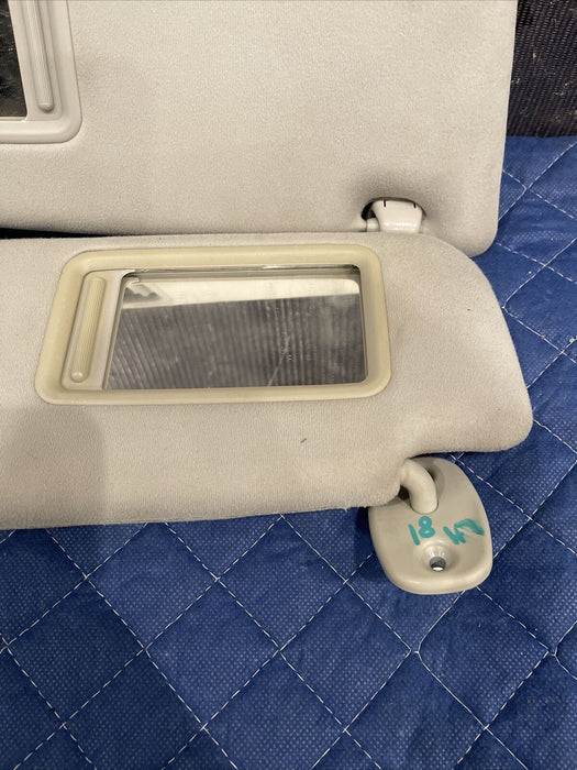 2014 TOYOTA PRIUS V LEFT RIGHT SUN VISORS SUNVISOR PAIR OEM~COSMETIC WEARS~