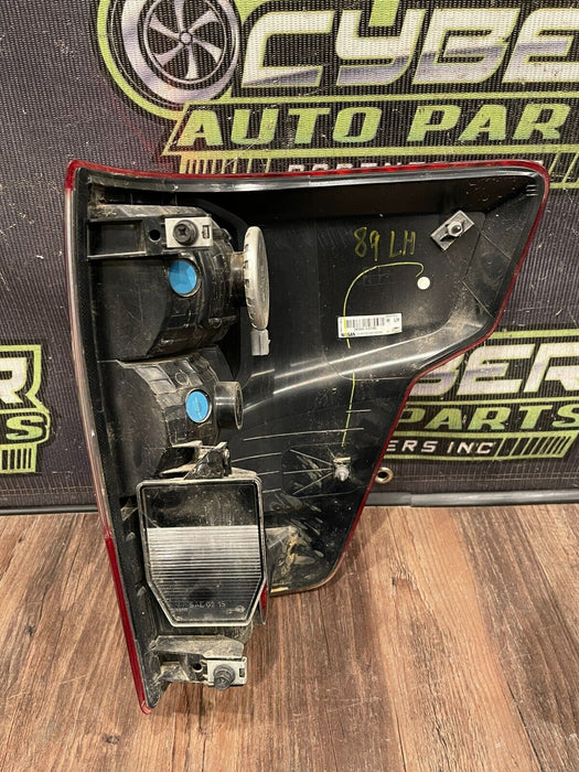 2016-19 NISSAN TITAN/XD DRIVER LEFT HALOGEN TAILIGHT OEM 26555 EZ23D *READ*