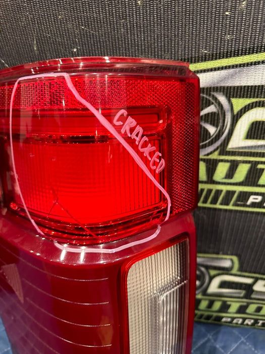 2019-2022 FORD F250 F350 F450 DRIVER LEFT BLISS LED TAIL LIGHT OEM *CRACKED*