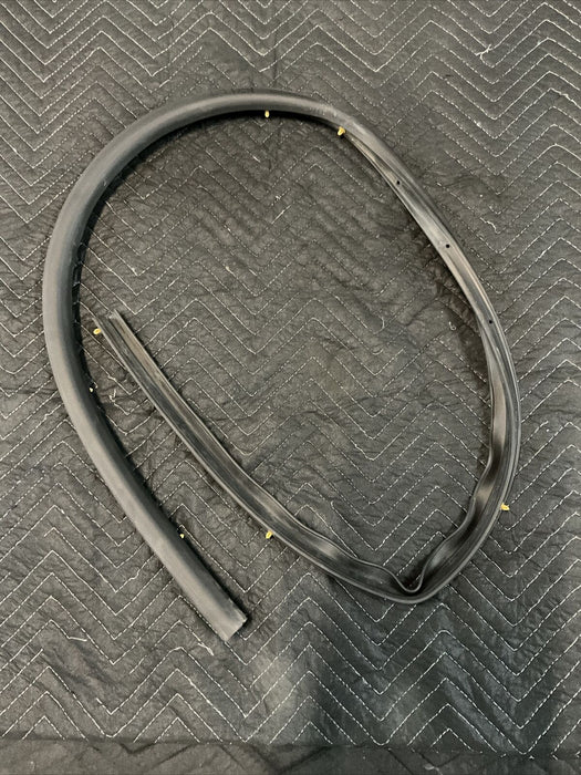 2018 2019 2020 FORD F250 F350 F450 LOWER CAB WEATHER DOOR SEAL STRIP OEM