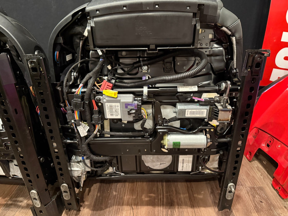 2014 AUDI R8 PLUS FRONT DIAMOND STITCHED SEATS HEATED OEM 23K MILES