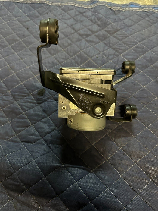 2020 BMW M4 F82 ABS PUMP MODULE 8 096 587 34 51 8 469 017