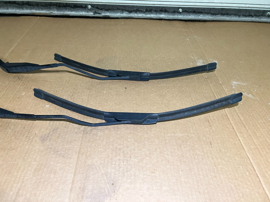 2017 RAM 2500 3500 WINDSHIELD WIPERS PAIR LEFT RIGHT OEM 2013-2018