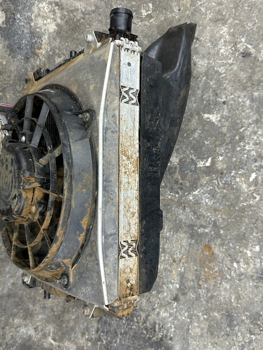 2014 AUDI R8 FRONT DRIVER LEFT RADIATOR 420 121 252 420121252 ASSEMBLY