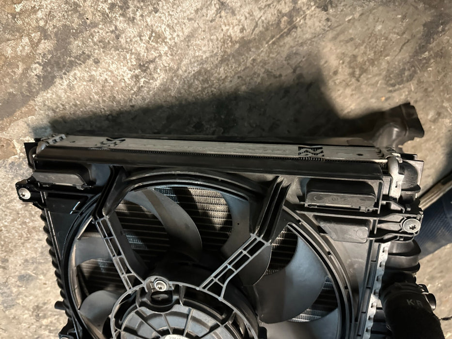 2017 AUDI R8 V10 FRONT RIGHT RADIATOR A/C CONDENSER 4S0 816 411 4S0 121 252 B