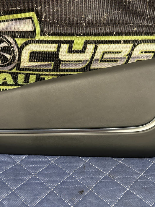 2014 AUDI R8 CENTER CONSOLE RIGHT PASSENGER TRIM PANEL OEM 423 863 970 C