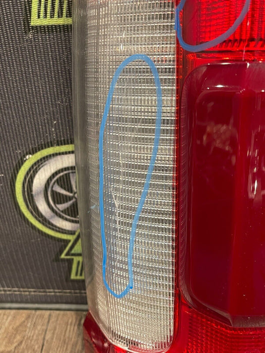 2017 2018 2019 FORD F250 F350 F450 DRIVER LEFT LED TAILIGHT OEM *READ/CRACKED*