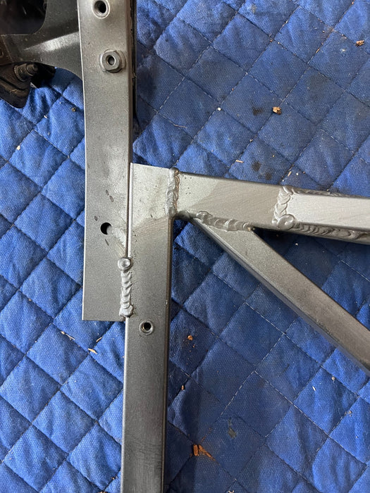 2012 AUDI R8 FRONT DRIVER LEFT FENDER RADIATOR SUPPORT STRUCTURE 420805371