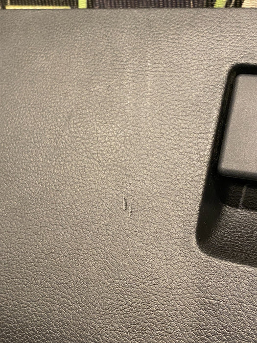 2017 DODGE RAM 2500 3500 LIMITED GLOVE BOX STORAGE COMPARTMENT OEM *SCUFFS/READ*