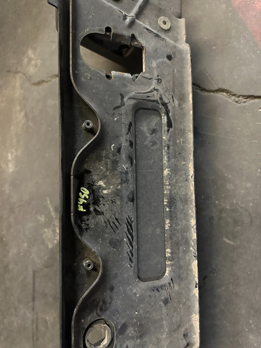 2017-2019 FORD F250 REAR BUMPER ASSEMBLY OEM (READ/SLIGHT SCUFFS SCRATCHES)
