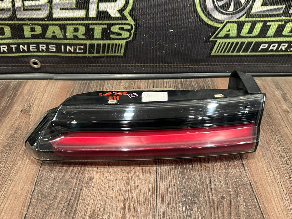 2018-2024 LAMBORGHINI URUS INNER RIGHT TAIL LIGHT OEM