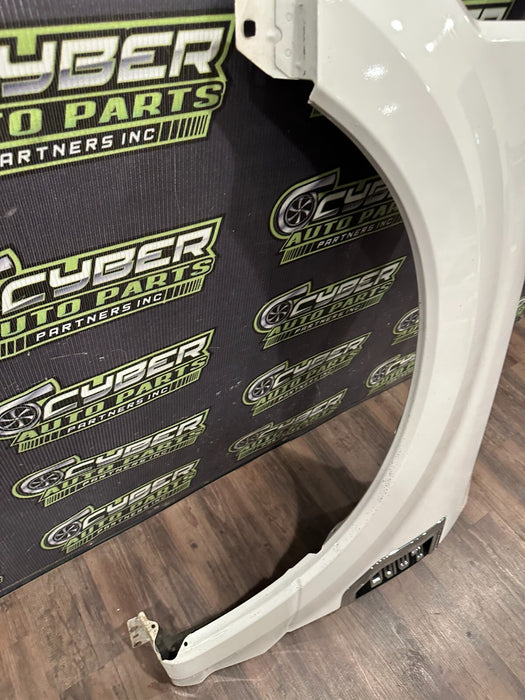 2017 2019 FORD F250 F350 FRONT LEFT FENDER OEM METALLIC WHITE (UG) *READ*