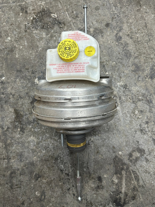 2014 AUDI R8 POWER BRAKE BOOSTER W/ MASTER CYLINDER 423 612 105 D 423612105D