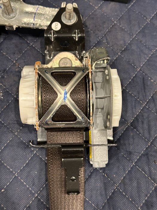 2017-2019 FORD F250 F350 KING RANCH BROWN FRONT RIGHT SEATBELT OEM