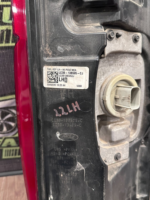 2020-22 FORD F250 F350 F450 DRIVER LEFT LED TAIL LIGHT W BLIND SPOT MODULE OEM