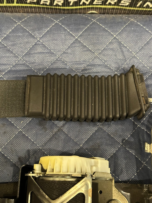 2017-2019 FORD F250 F350 F450 XLT FRONT RIGHT SEAT BELT SEATBELT OEM ~WEAR