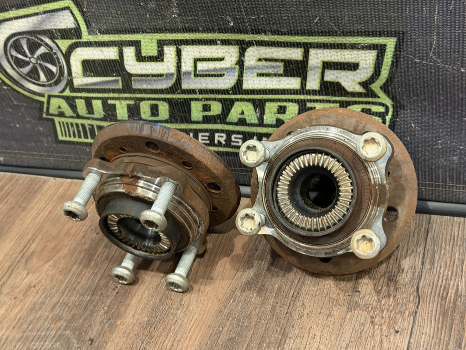 2020-2025 BMW M8 4.4L V8 WHEEL HUB BEARINGS 2 FRONT 1 REAR OEM 5K MILES