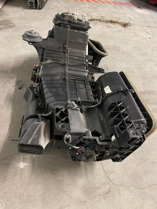 2017 2018 2019 FORD F250 F350 DIESEL 6.7L HEATER CORE BOX HVAC OEM