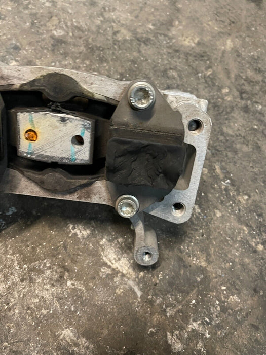 2021 AUDI R8 PLUS TRANSMISSION MOUNT ~BUSHING DAMAGE~ 4S0 813 857 B 4S0.813.857B