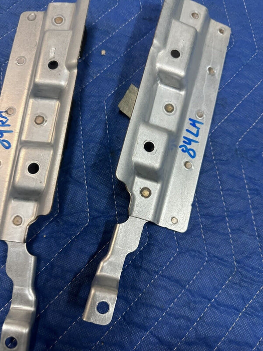 2011 BMW 550i F10 5 SERIES RIGHT & LEFT REINFORCED BRACKET 7207166 7207165