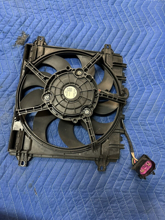 2017 AUDI R8 V10 FRONT LEFT DRIVER RADIATOR COOLER FAN 4S0121203B 4S0 121 203 B